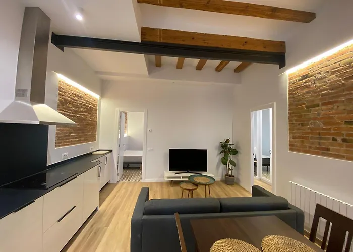 Poble Sec Charming Apartment