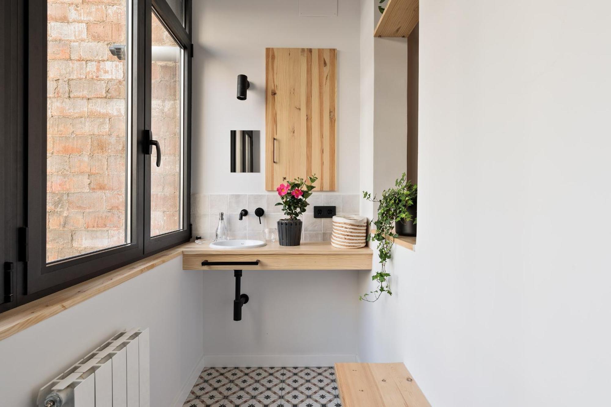 Apartament Poble Sec Charming Apartment *